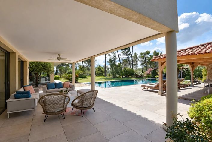 Image No.16-5 Bed House for sale