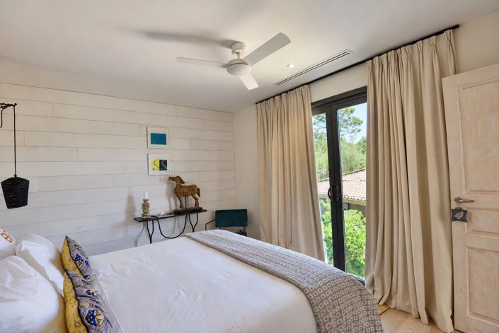 Image No.18-5 Bed House for sale