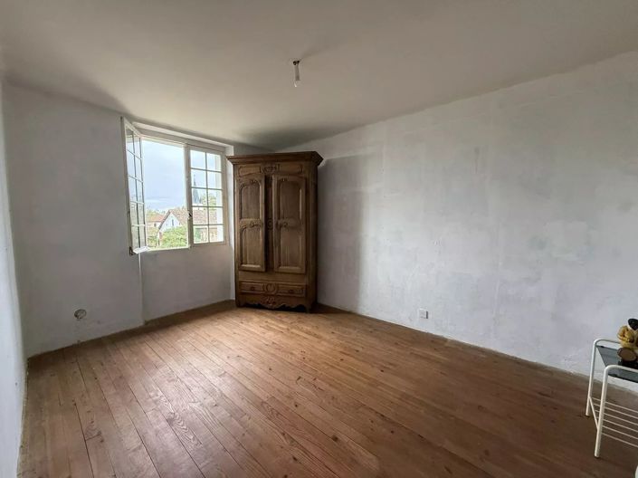 Image No.7-4 Bed House for sale