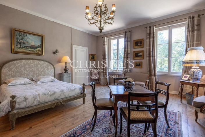 Image No.13-4 Bed Property for sale