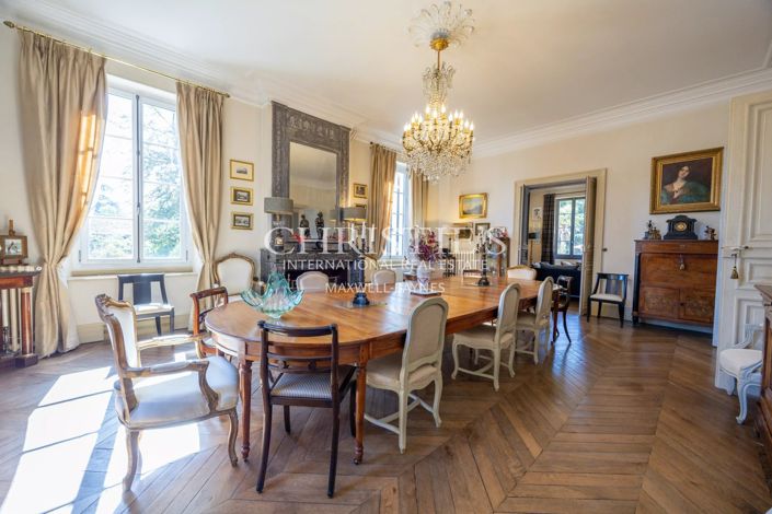 Image No.8-4 Bed Property for sale