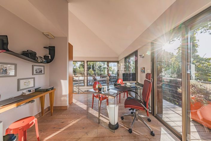 Image No.15-4 Bed House for sale