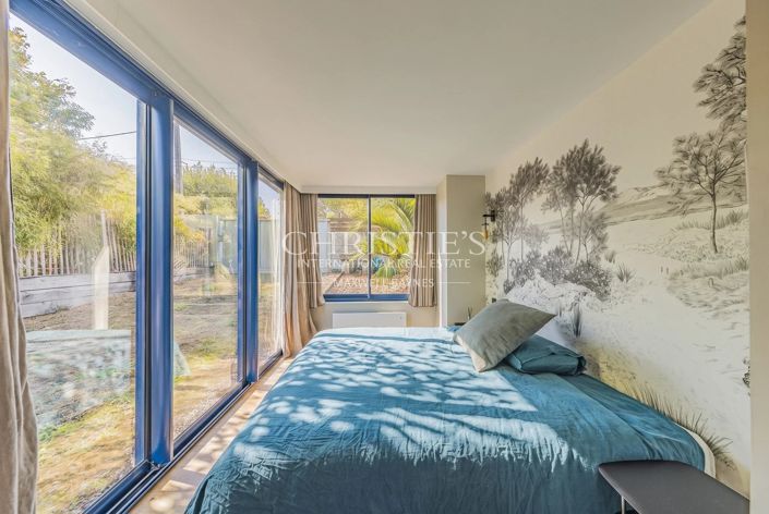 Image No.21-5 Bed House for sale