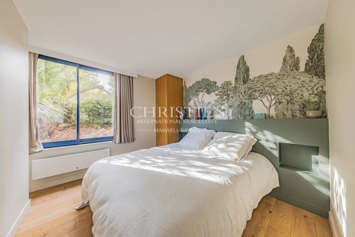 Image No.22-5 Bed House for sale