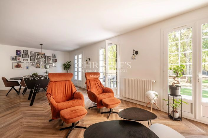 Image No.5-7 Bed House for sale