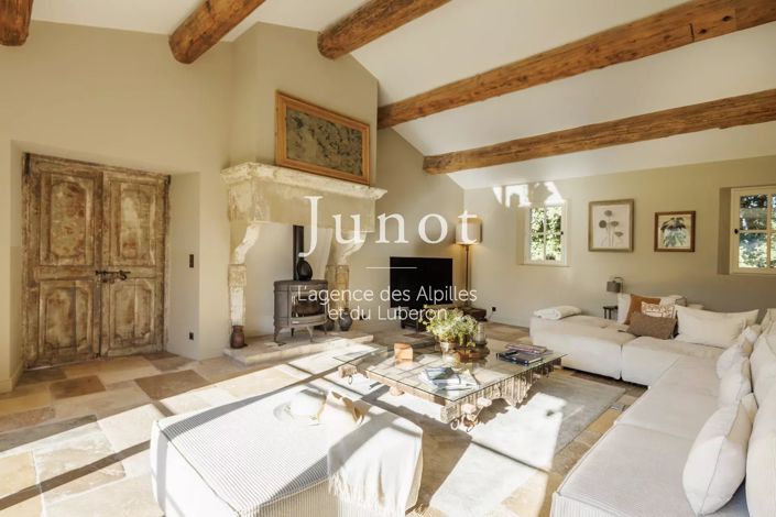 Image No.10-5 Bed House for sale