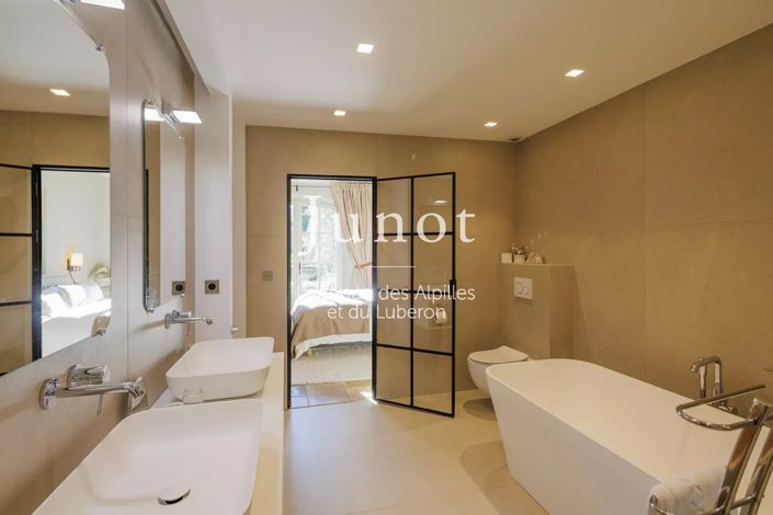 Image No.14-5 Bed House for sale