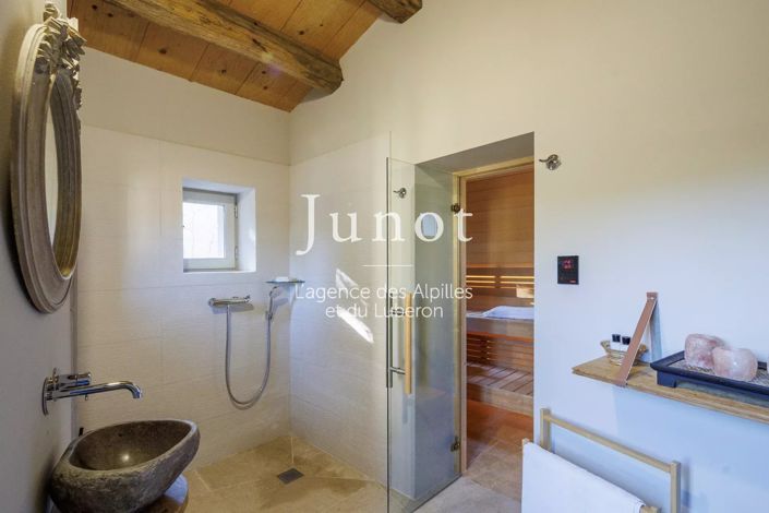 Image No.21-5 Bed House for sale