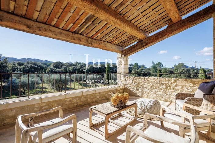 Image No.26-5 Bed House for sale