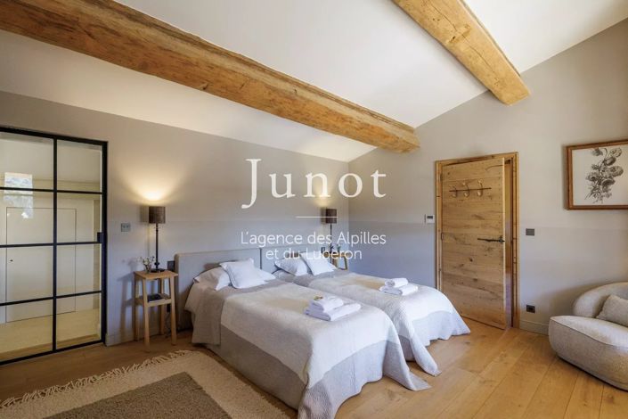 Image No.36-5 Bed House for sale