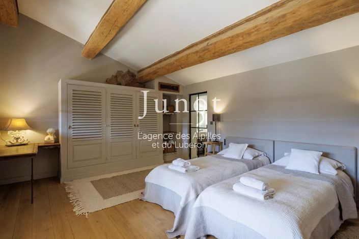 Image No.37-5 Bed House for sale