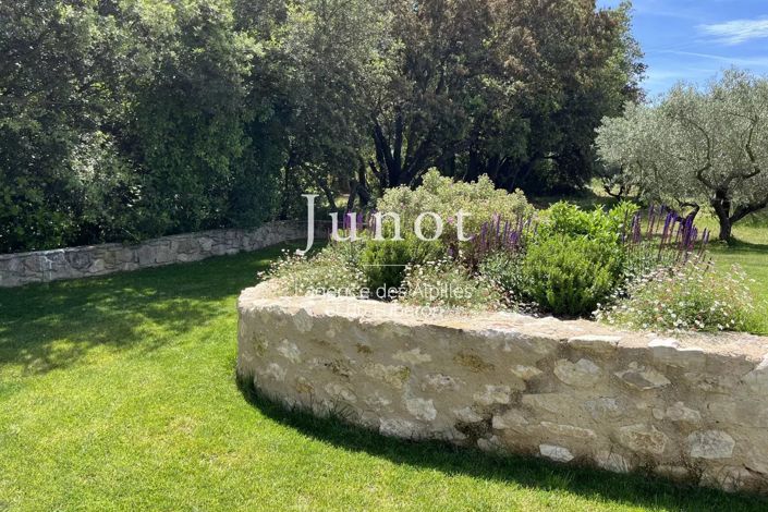 Image No.52-5 Bed House for sale