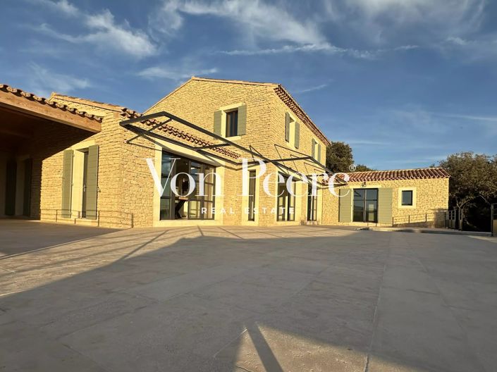 Image No.42-4 Bed House for sale