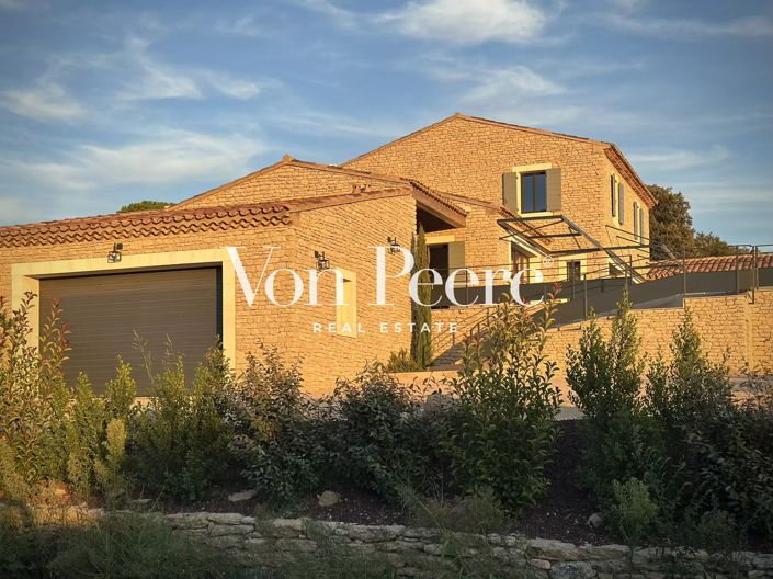 Image No.8-4 Bed House for sale