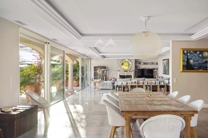 Image No.7-6 Bed House for sale