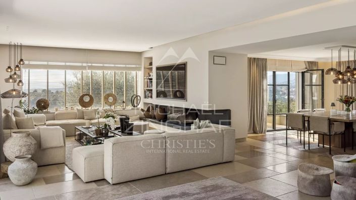 Image No.6-5 Bed House for sale