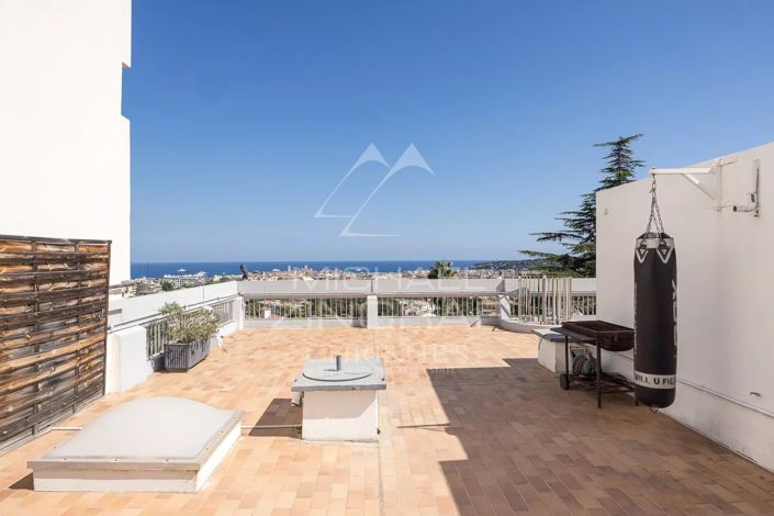 Image No.16-5 Bed Apartment for sale