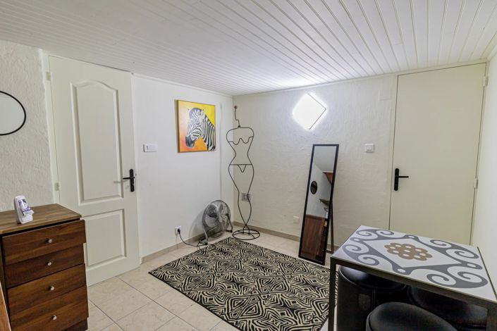 Image No.5-Apartment for sale