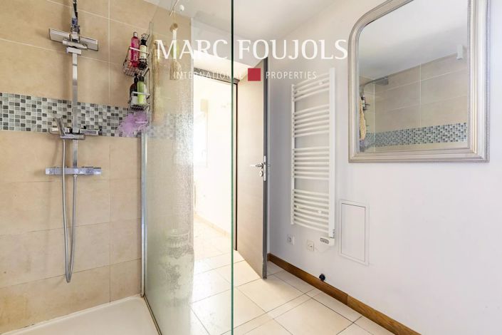 Image No.17-5 Bed House for sale