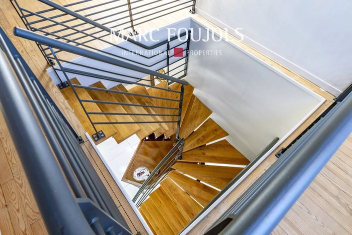 Image No.18-5 Bed House for sale