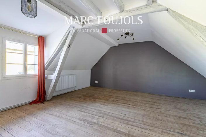 Image No.21-5 Bed House for sale