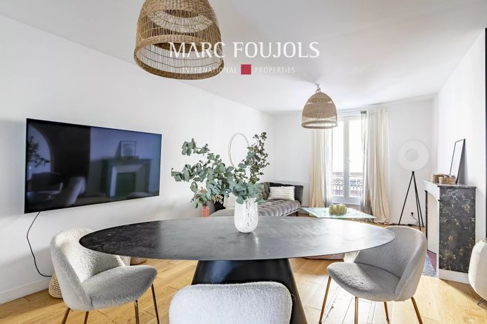 Image No.6-5 Bed House for sale