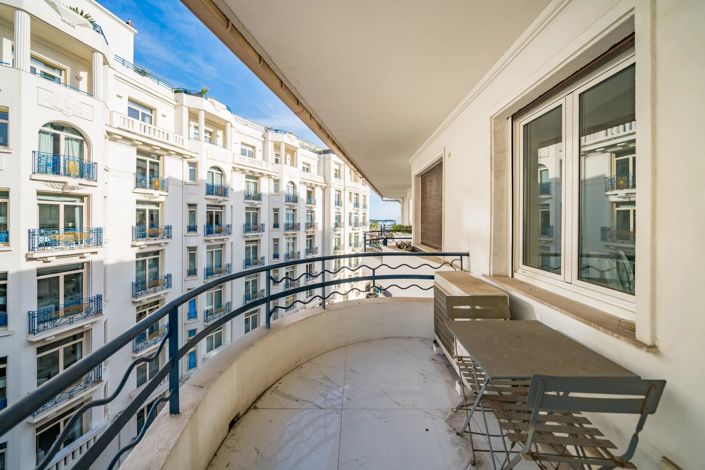 Image No.9-1 Bed Apartment for sale