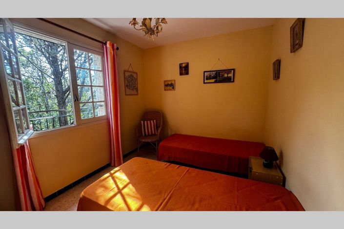 Image No.7-2 Bed House for sale