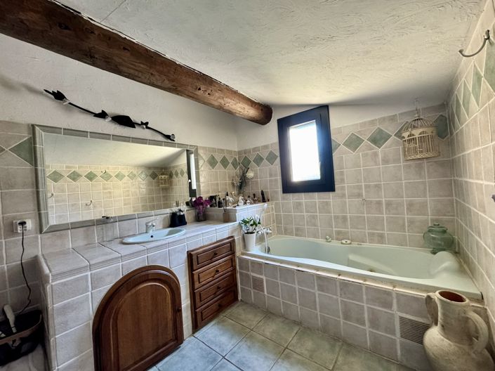 Image No.16-3 Bed House for sale