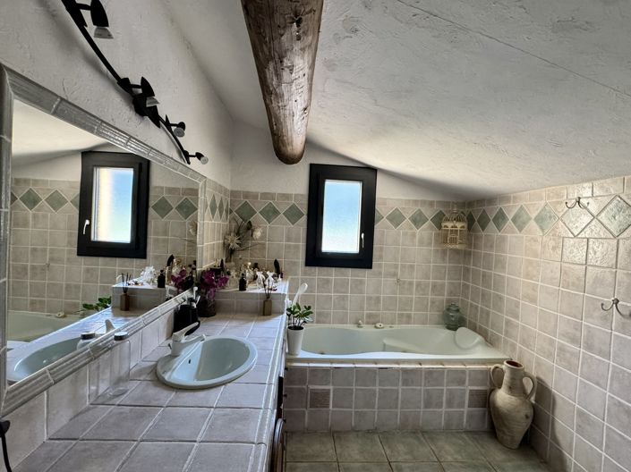 Image No.17-3 Bed House for sale