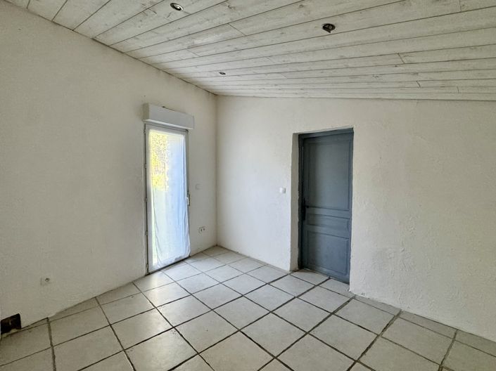 Image No.28-3 Bed House for sale
