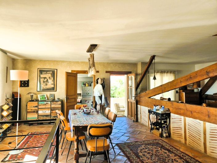 Image No.10-5 Bed House for sale