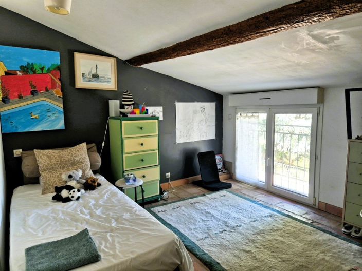 Image No.20-5 Bed House for sale