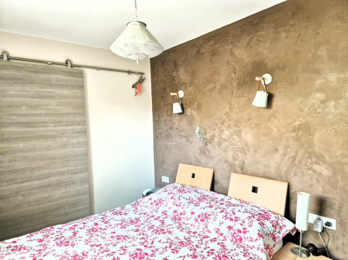 Image No.31-5 Bed House for sale