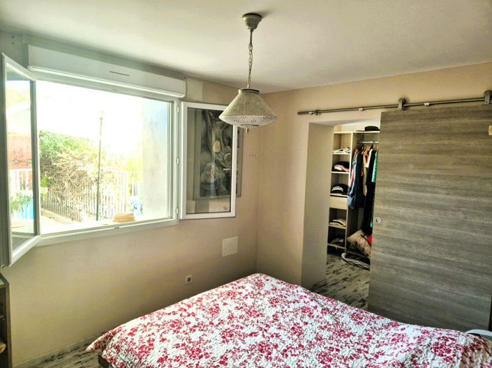 Image No.33-5 Bed House for sale