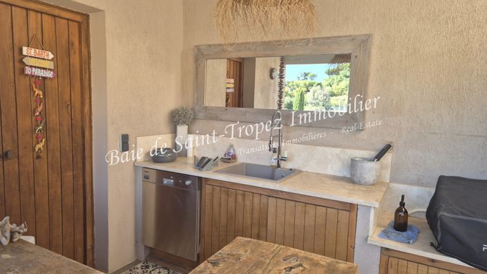 Image No.13-6 Bed House for sale