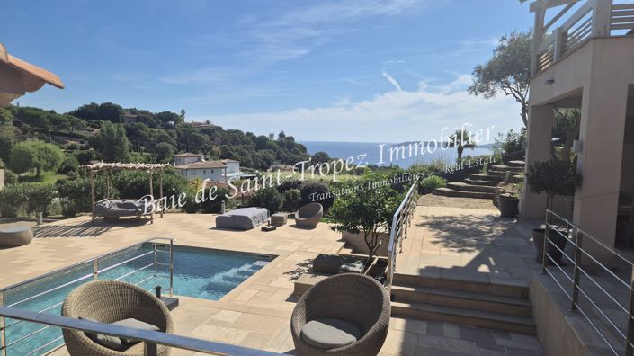 Image No.23-6 Bed House for sale