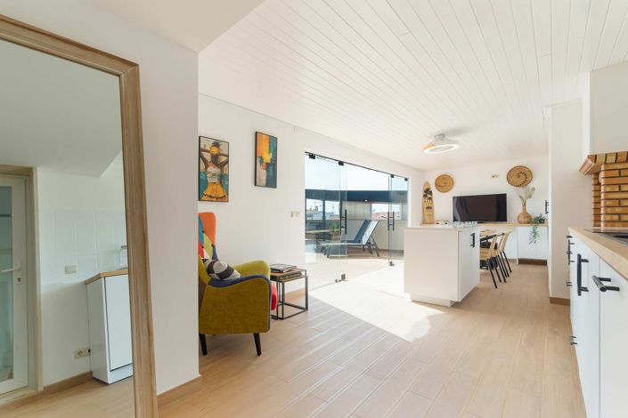 Image No.10-1 Bed Apartment for sale