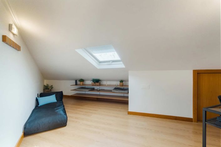 Image No.24-1 Bed Apartment for sale