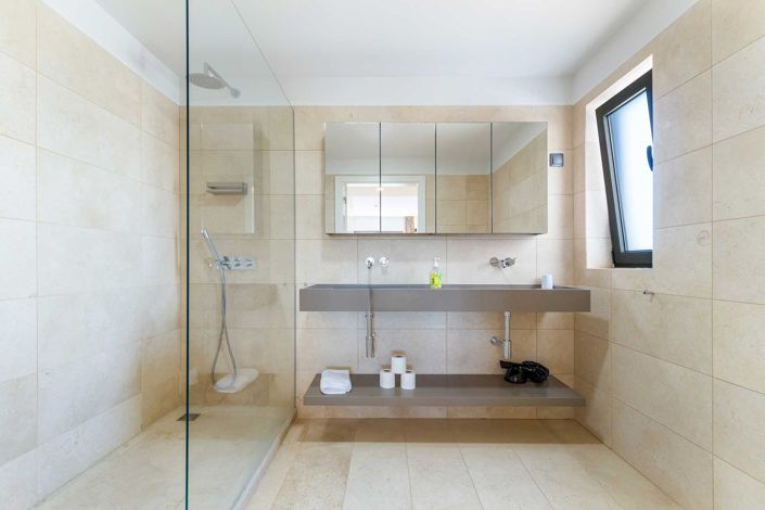 Image No.21-3 Bed House for sale