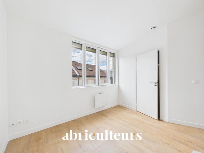 Image No.9-1 Bed Apartment for sale