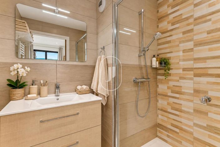 Image No.9-3 Bed Apartment for sale