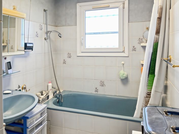 Image No.14-3 Bed House for sale