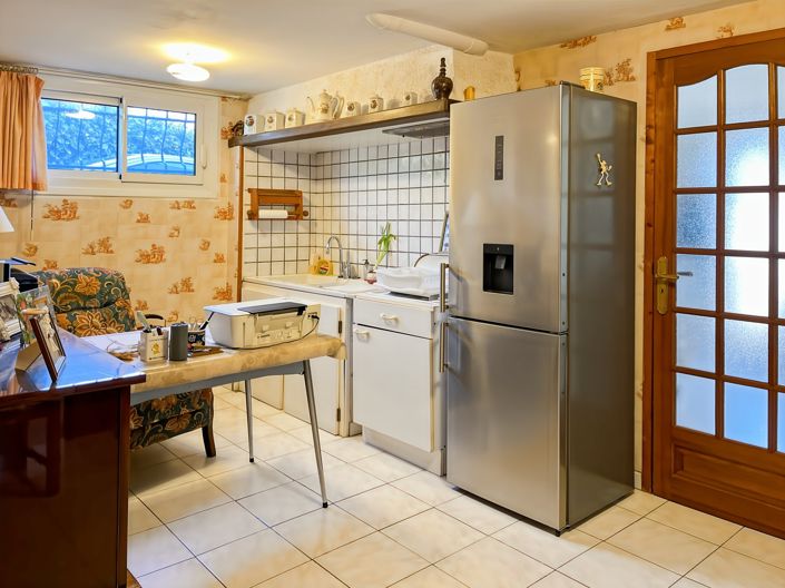 Image No.19-3 Bed House for sale