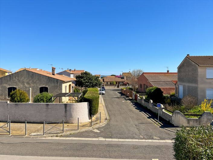 Image No.9-3 Bed House for sale