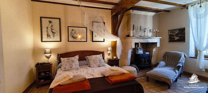 Image No.8-5 Bed House for sale