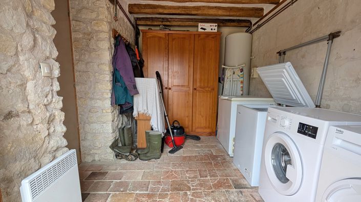 Image No.35-5 Bed House for sale