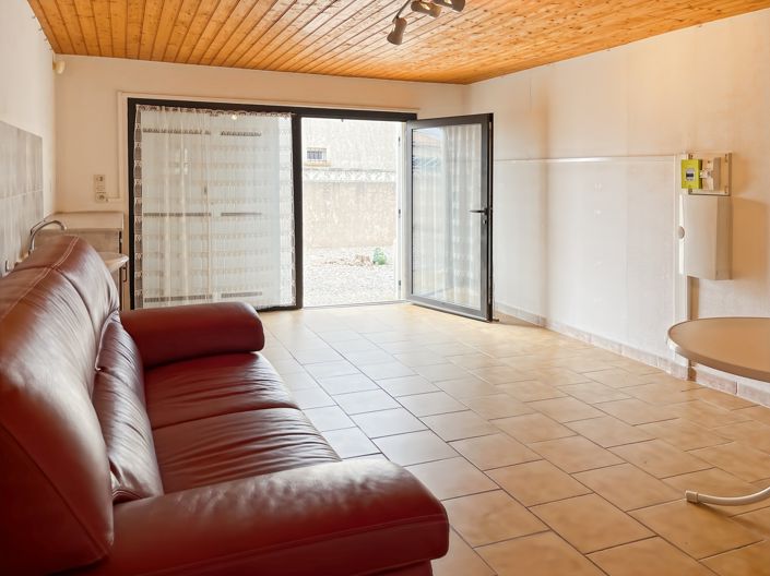 Image No.18-3 Bed House for sale