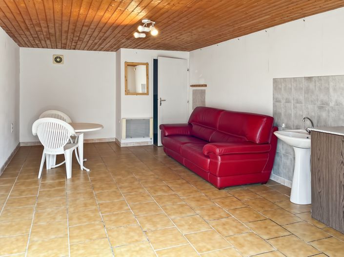 Image No.19-3 Bed House for sale