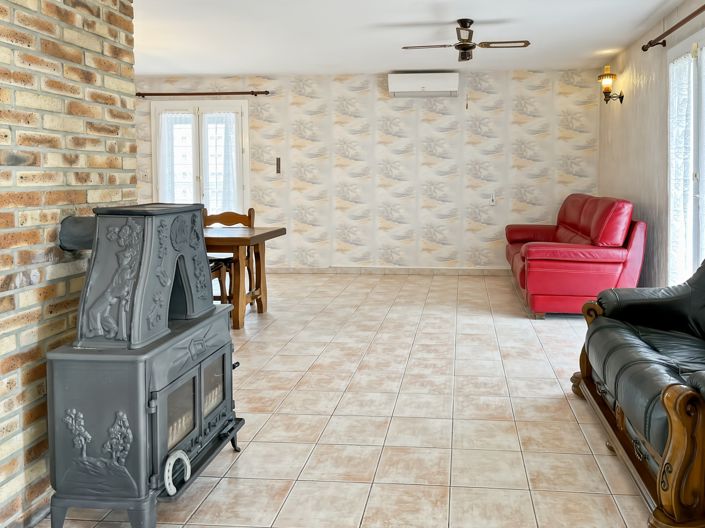 Image No.6-3 Bed House for sale